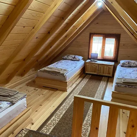 еднофамилна дървена къщичка דירה בלי איסקור