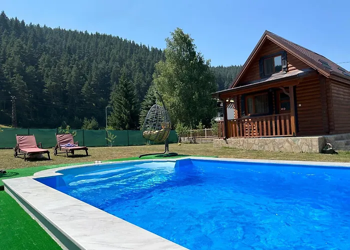 Lägenhet еднофамилна дървена къщичка *